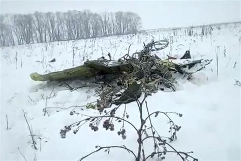 Russian plane crash kills all 71 people on board | CNN