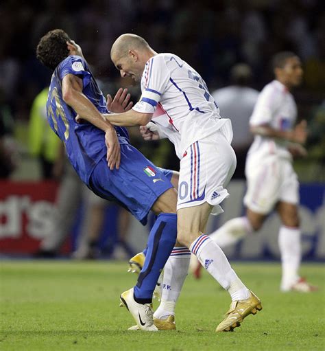 Football Wallpaper: Zidane vs. Materazzi World Cup Final (France vs. Italy in World Cup 2006)