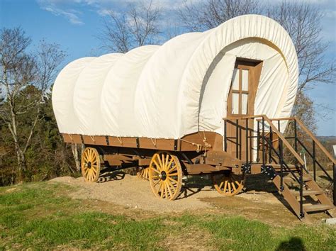 This Rustic Covered Wagon In Hocking Hills Is A One-Of-A-Kind Weekend Getaway