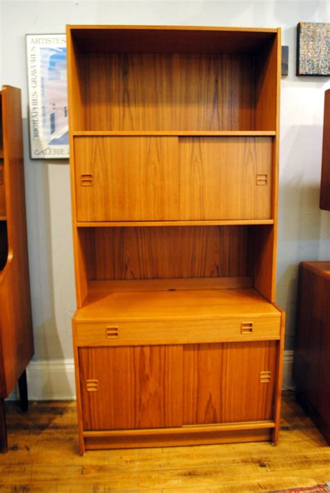 Danish Modern Teak Bookcase/Cabinet | Circa