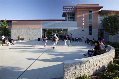 Merced College Learning Resources Center | Lionakis