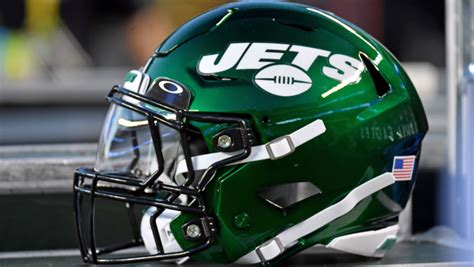 3 New York Jets starting QB options to replace Zach Wilson in 2023