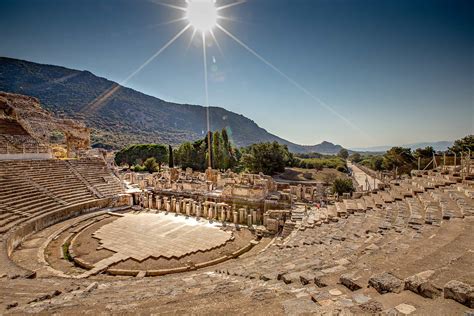 Visit to Ancient Ephesus in Turkey with 11 Stunning Photos (2023)