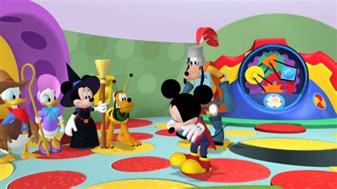 Mickey Mouse Clubhouse: Mickey's Treat - Disney Junior Halloween ...