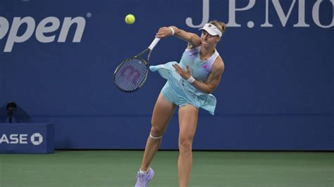 Photos: Ajla Tomljanovic vs. Liudmila Samsonova, 2022 US Open fourth ...