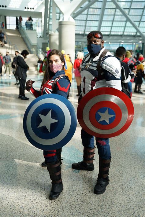 Cosplayers Turned Looks at LA Comic Con's Triumphant, Nerdy Return