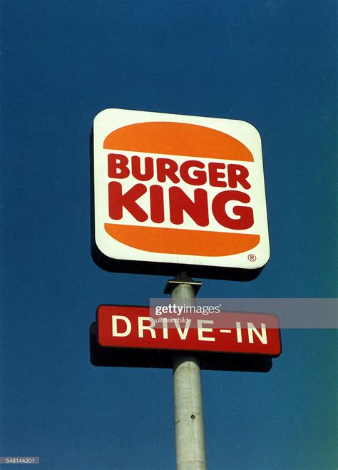 The classic Burger King logo (1999) : r/90sdesign