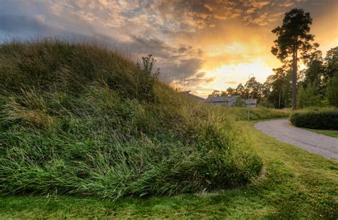 Grassy Hill Sunset | A grassy hill sunset, shot nearby where… | Henrik ...