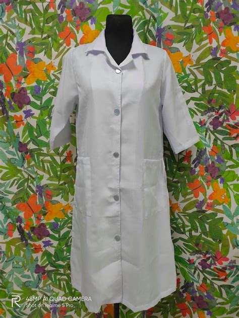 Laboratory Gown – BuyPH