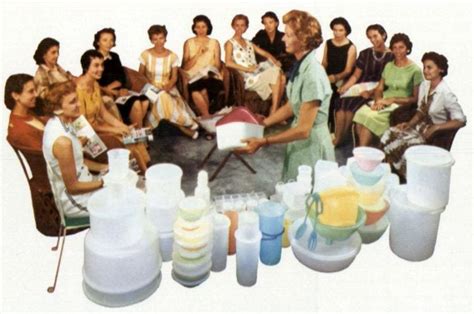 The history of Tupperware Parties, Tupperware Ladies & how they moved millions of plastic ...