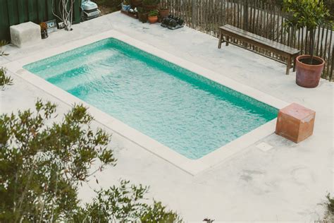 Gunite vs. Concrete: Which is Best for Your Pool? - Excel