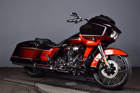 2021 Harley-Davidson® FLTRXSE CVO™ Road Glide® (Sunset Orange & Sunset Black Fade), Palm Bay ...