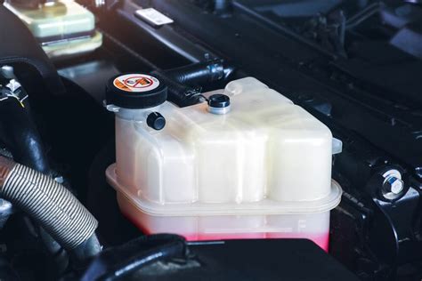 Coolant Reservoir Cap Is Missing: What Happens And What You Should Do