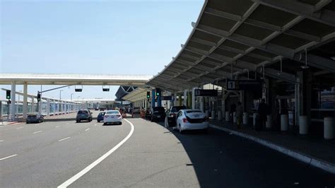 OAK Parking — Oakland Airport. Oakland Airport Parking | by Parkobility ...