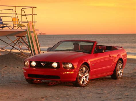 Ford Mustang: Ford Mustang Convertible