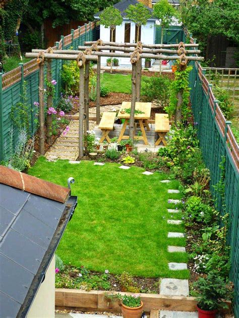 Quiet Corner:Sloping Garden Design Ideas - Quiet Corner