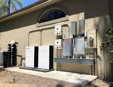 Tesla Powerwall Kwh / Double Tesla Powerwall Installation â€” Lessons Learned : Eine nachladung ...