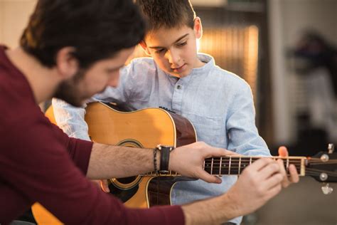 Guitar Lessons Near Me | Tempo School of Music | Houston Music School