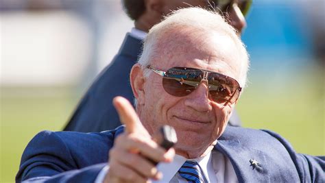 Dallas Cowboys fan petitions White House to remove Jerry Jones