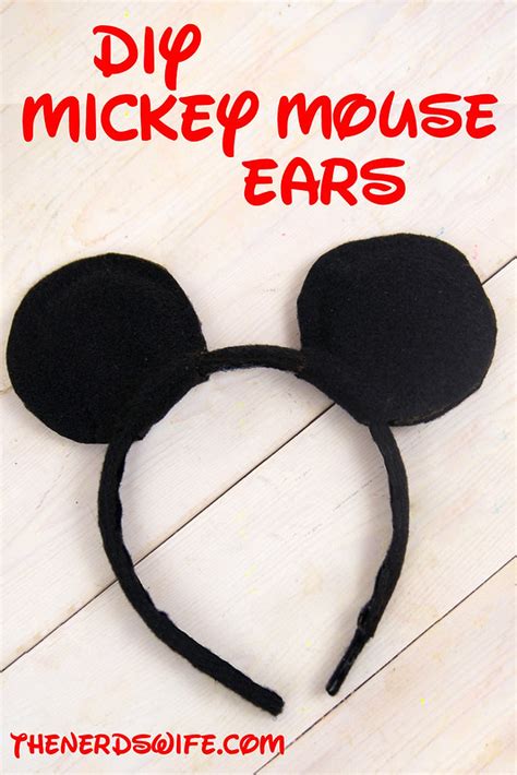 DIY Mickey Mouse Ears