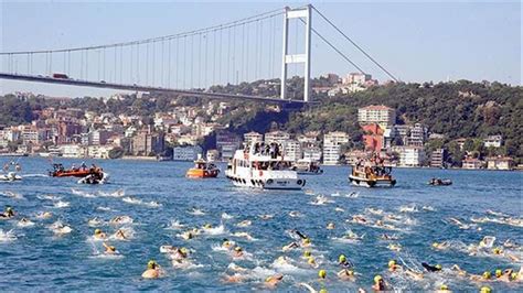 Istanbul Strait closed for swimming competition