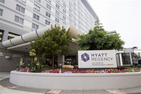 Hyatt Regency LAX Review: Luxury & Comfort Right by Los Angeles International Airport