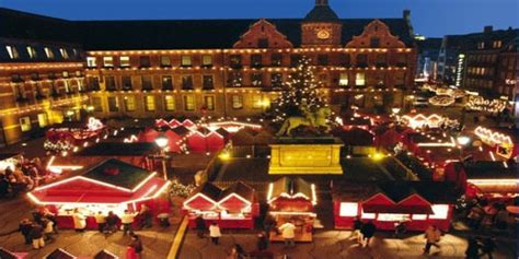 FAMILY RUN HOTEL FOR DUSSELDORF CHRISTMAS MARKET - packages