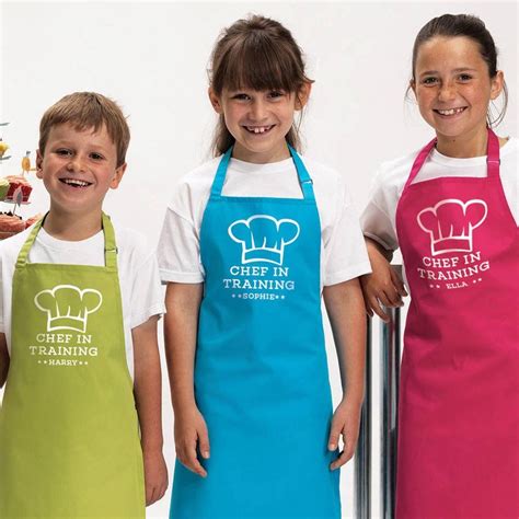 Personalised 'Chef In Training' Kids Apron | Kids apron, Personalized kids apron, Personalized ...