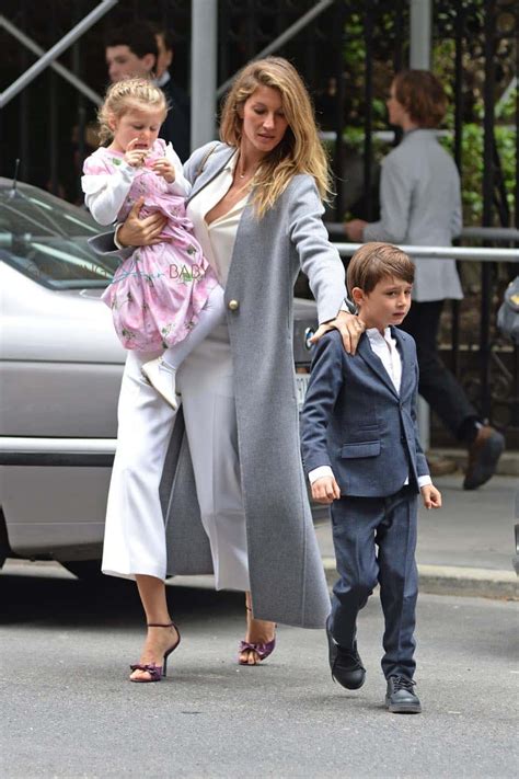 Gisele Bundchen leaving the Church of St. Thomas in NYC with kids Ben ...