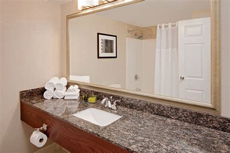 WESTFORD REGENCY INN & CONFERENCE CENTER $129 ($̶1̶9̶4̶) - Updated 2022 Prices & Hotel Reviews - MA