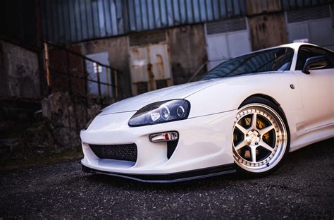 TOYOTA SUPRA - VEHICLE GALLERY