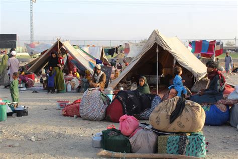 Pakistan Says It Doesn't Have Ability to Offer Refuge to More Afghan Migrants - Newsweek