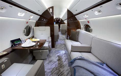 2005 GULFSTREAM G550 S/N 5049 - Leader Luxury