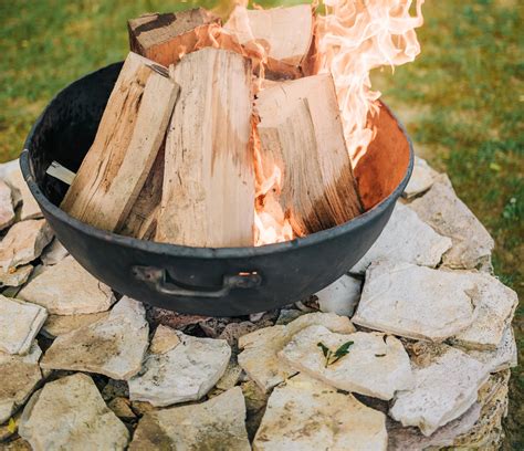 How to use lava rocks for a fire pit - Go Firepit