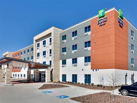 View 7 Holiday Inn Express & Suites Terrell - factsisterstock