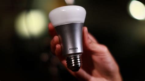 Take control of Philips Hue smart bulbs - Video - CNET