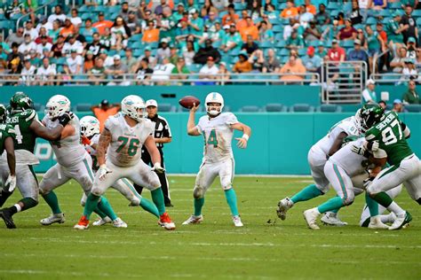 Jets vs. Dolphins: Five Bold Predictions - Gang Green Nation