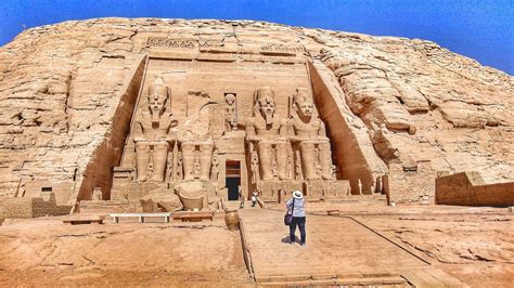 El mundo de Avekrénides. : ABU SIMBEL. TEMPLO DE RAMSES II.