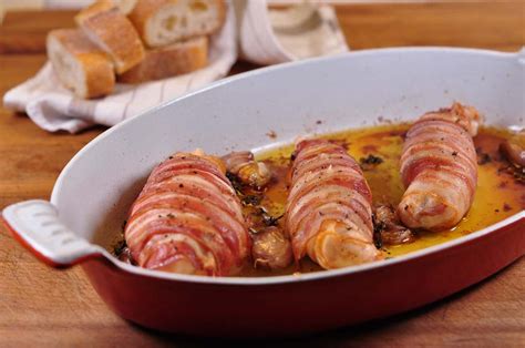 Chicken Breasts Wrapped in Pancetta: delicious and simple recipe