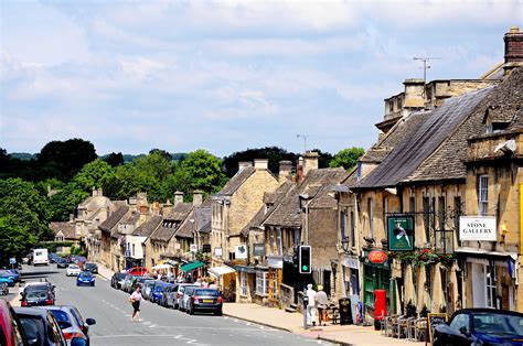 Burford- Southern Gateway to Cotswolds • Cotswolds Tours • Cotswolds ...