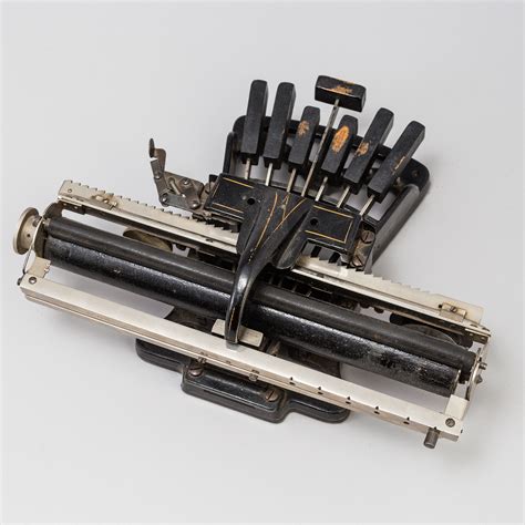 A braille typewriter by Picht, about 1900. - Bukowskis