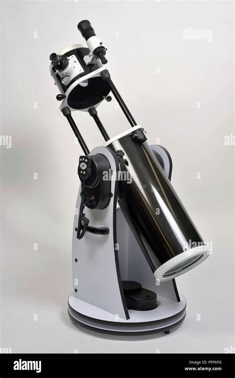 Dobsonian telescope mount Stock Photo - Alamy