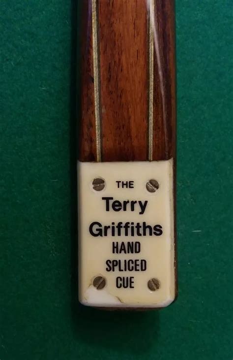 Terry Griffiths cue – Cues n Views