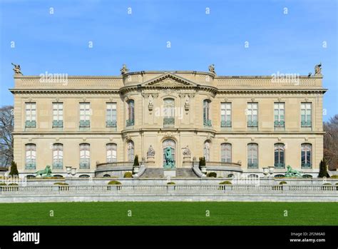 The Elms is a Gilded Age mansion in Bellevue Avenue Historic District in Newport , Rhode Island ...
