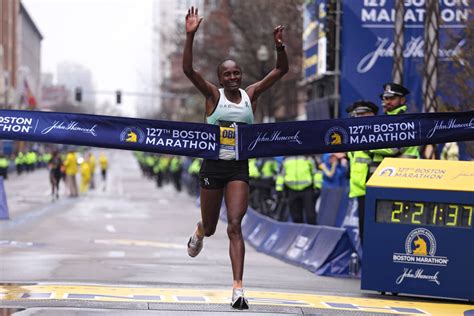 Boston Marathon sweep for Kenya, but not favorite Kipchoge | WBUR News