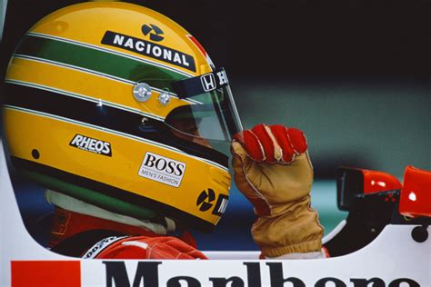 Ayrton Senna Helmet Gloves Formula 1 Mclaren Mp4 Wallpaper - Resolution ...