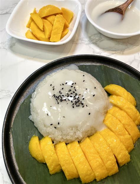 Mango Sticky Rice (khao neow mamuang) | Iankewks