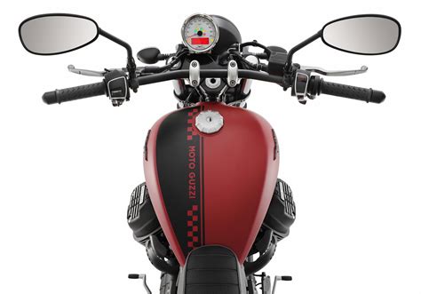 2020 Moto Guzzi V9 Bobber Sport Review | Reviewmotors.co