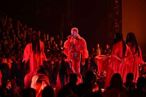 Sam Smith At Grammys 2023: In Red Gown & Top Hat &, Plus Performance ...