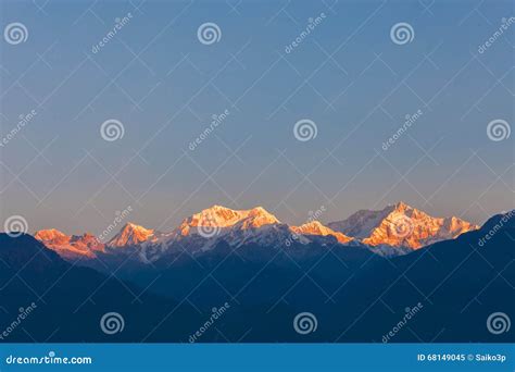 Kangchenjunga Mountain View Stock Image - Image of gangtok, peling ...